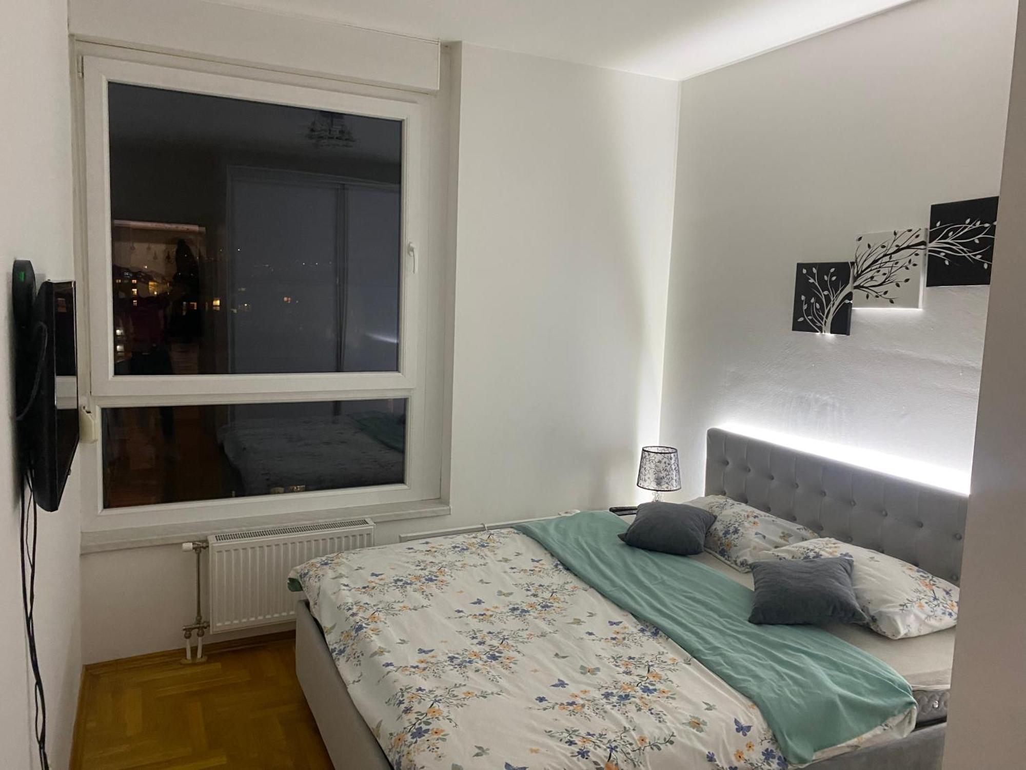 Appartamento Stan Na Dan Bella Banja Luka Esterno foto